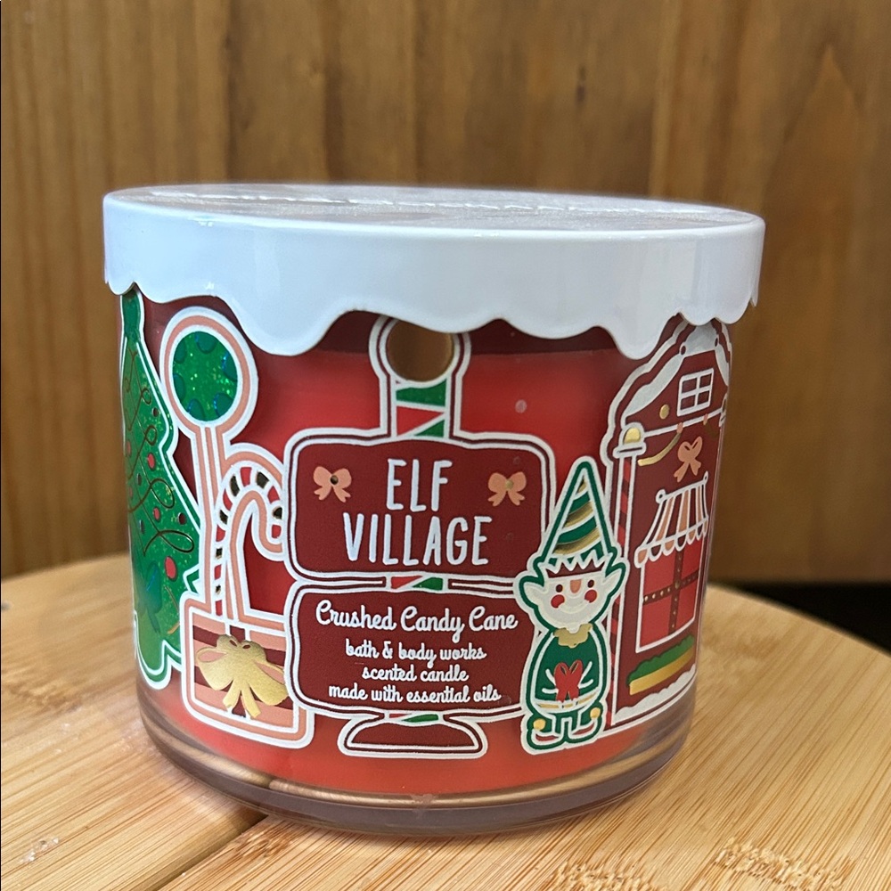 Bath & Body Works Elf Village Red Candle